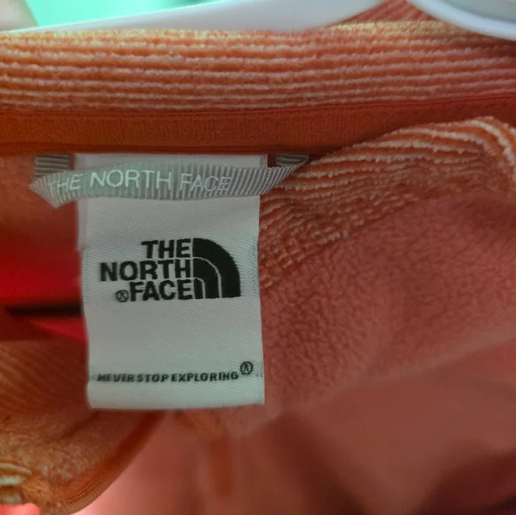 The North Face Fleece Half Zip Coral/Orange Size Medium PTP 24 - Picture 3 of 4